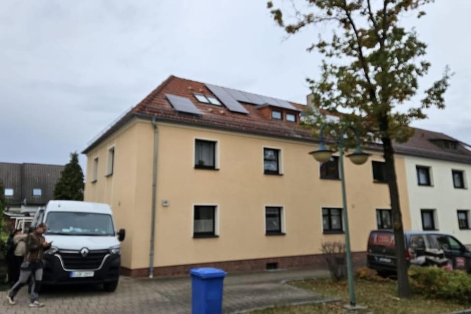 Property building, Location