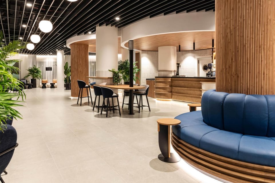 Lounge or bar