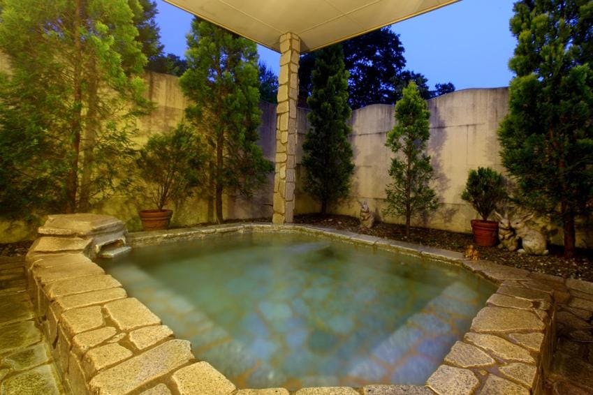 Bathroom, Open Air Bath