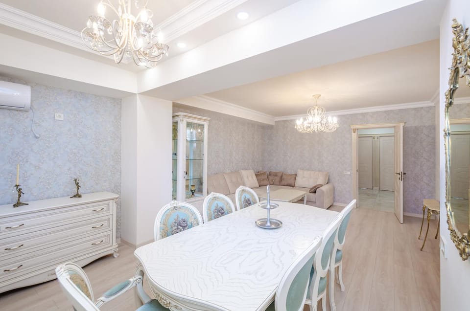 5A beautiful apartment in the center of the capital photo original Apartment in Yerevan