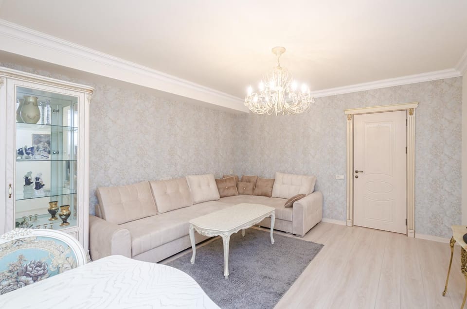 5A beautiful apartment in the center of the capital photo original Apartment in Yerevan
