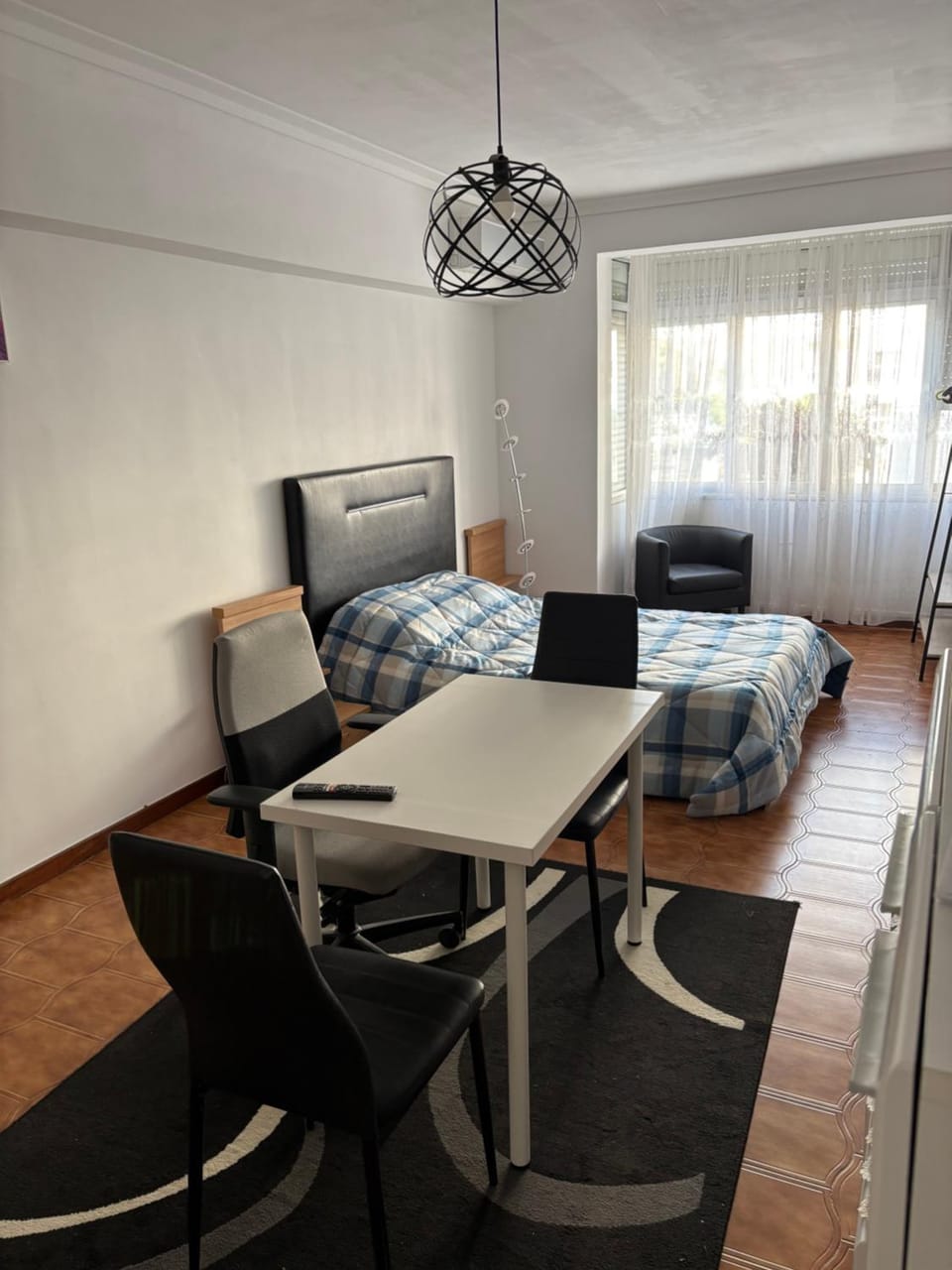 Quarto de Casal Acolhedor Vacation rental in Setubal District
