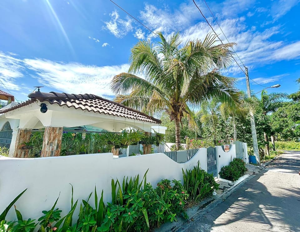 Casa Tipo Villa, Piscina, Playas De RSJ a 4 min Villa in María Trinidad Sánchez Province