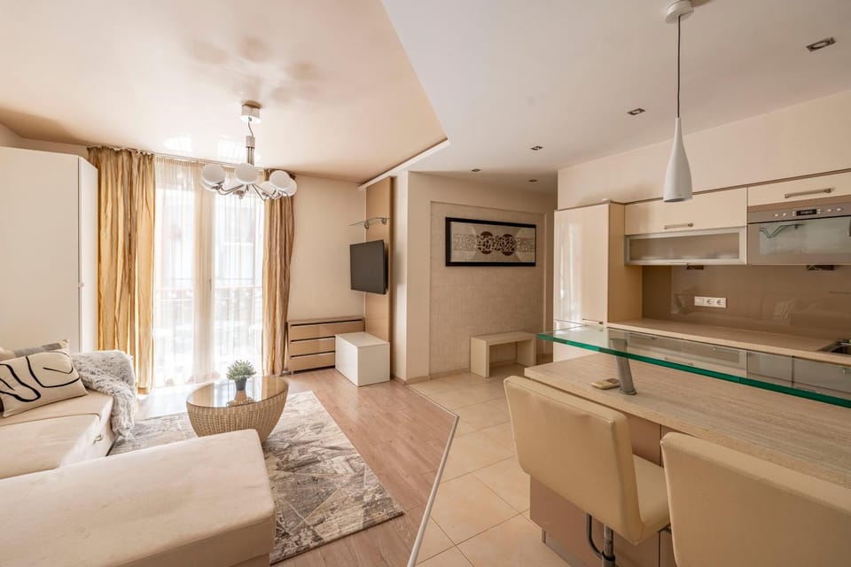 TV and multimedia, Kitchen or kitchenette, Living room, Photo of the whole room, Seating area, minibar, pet friendly