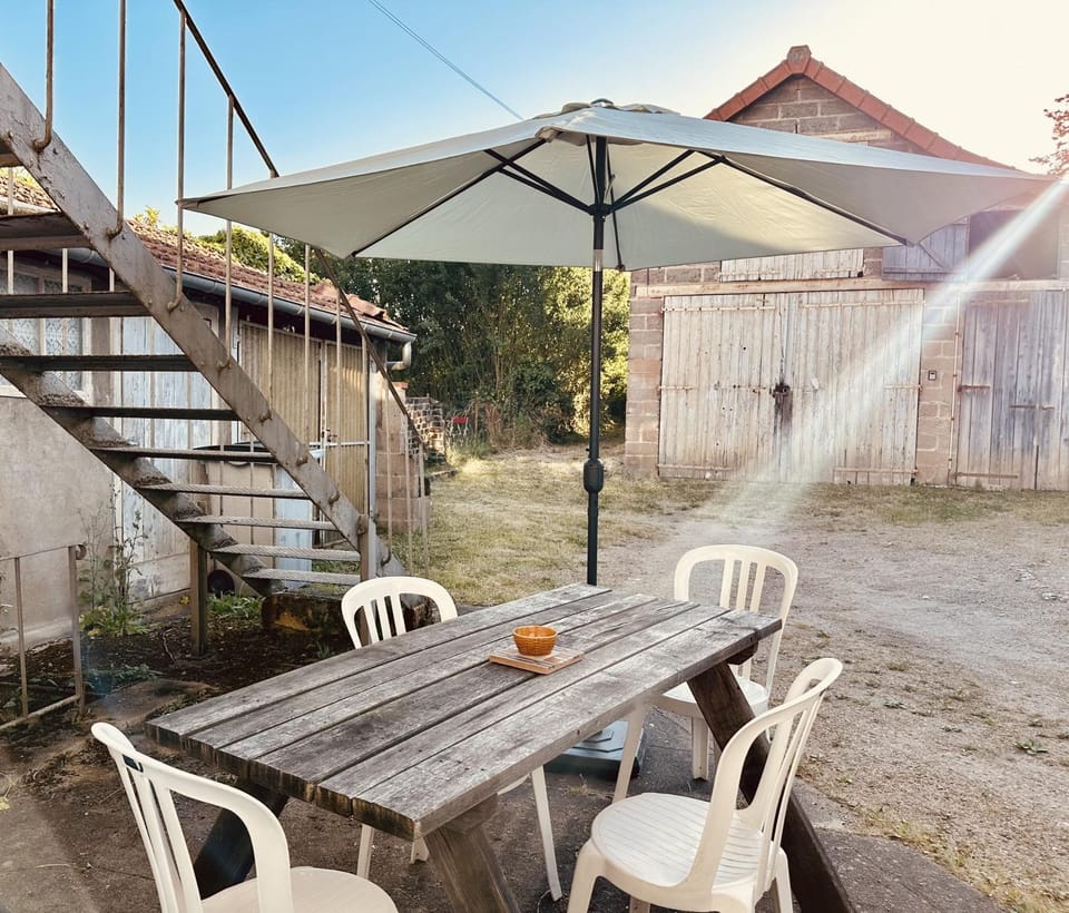 Patio, BBQ facilities, Garden, View (from property/room), Balcony/Terrace, Dining area