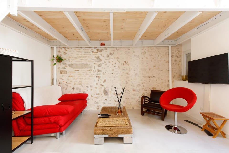 TV and multimedia, Seating area
