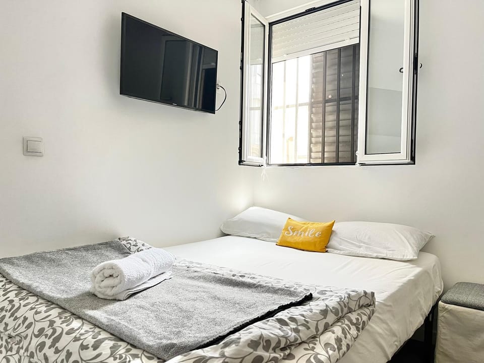 Bed, Bedroom, internet