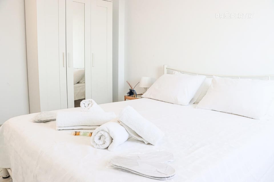 Bed, Bedroom, wardrobe