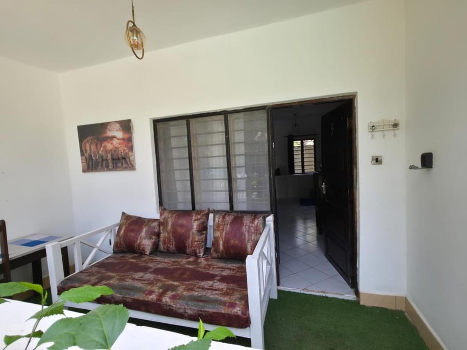 EUNICE'S CLASSY DIANI STUDIO Apartment in Diani Beach