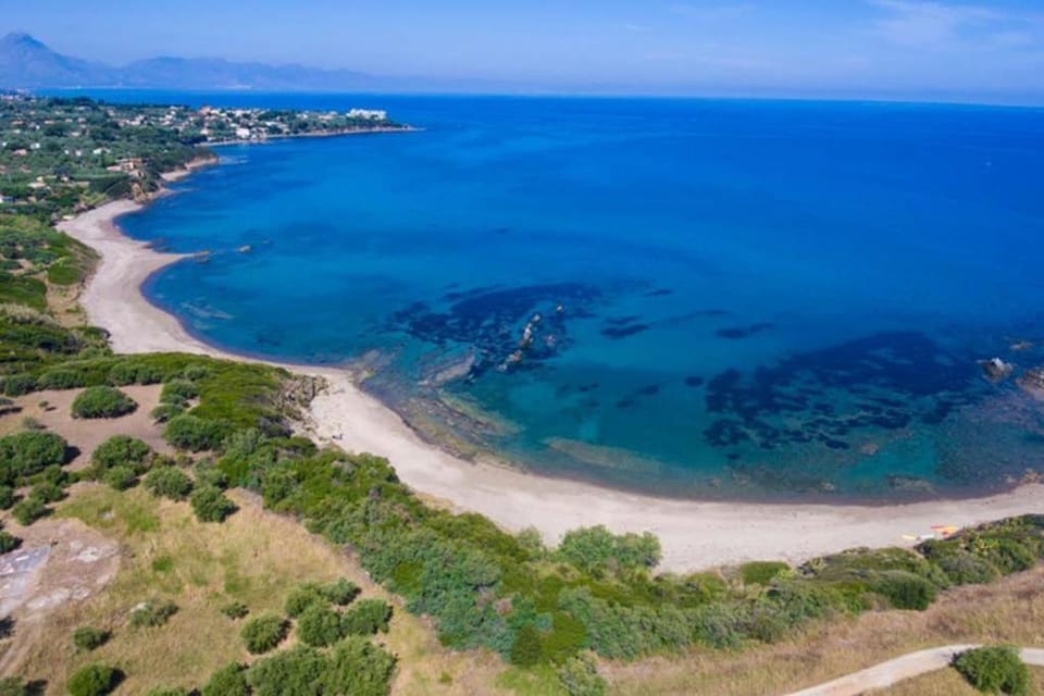 Villa al mare Baia Emiri Mazzaforno Cefalù Villa in Sicily