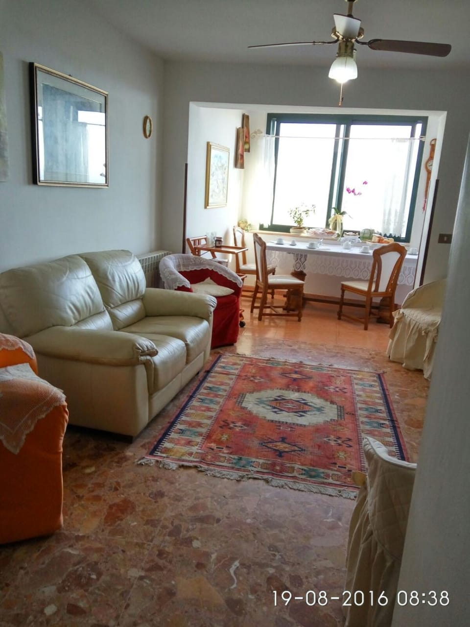Communal lounge/ TV room, Communal kitchen
