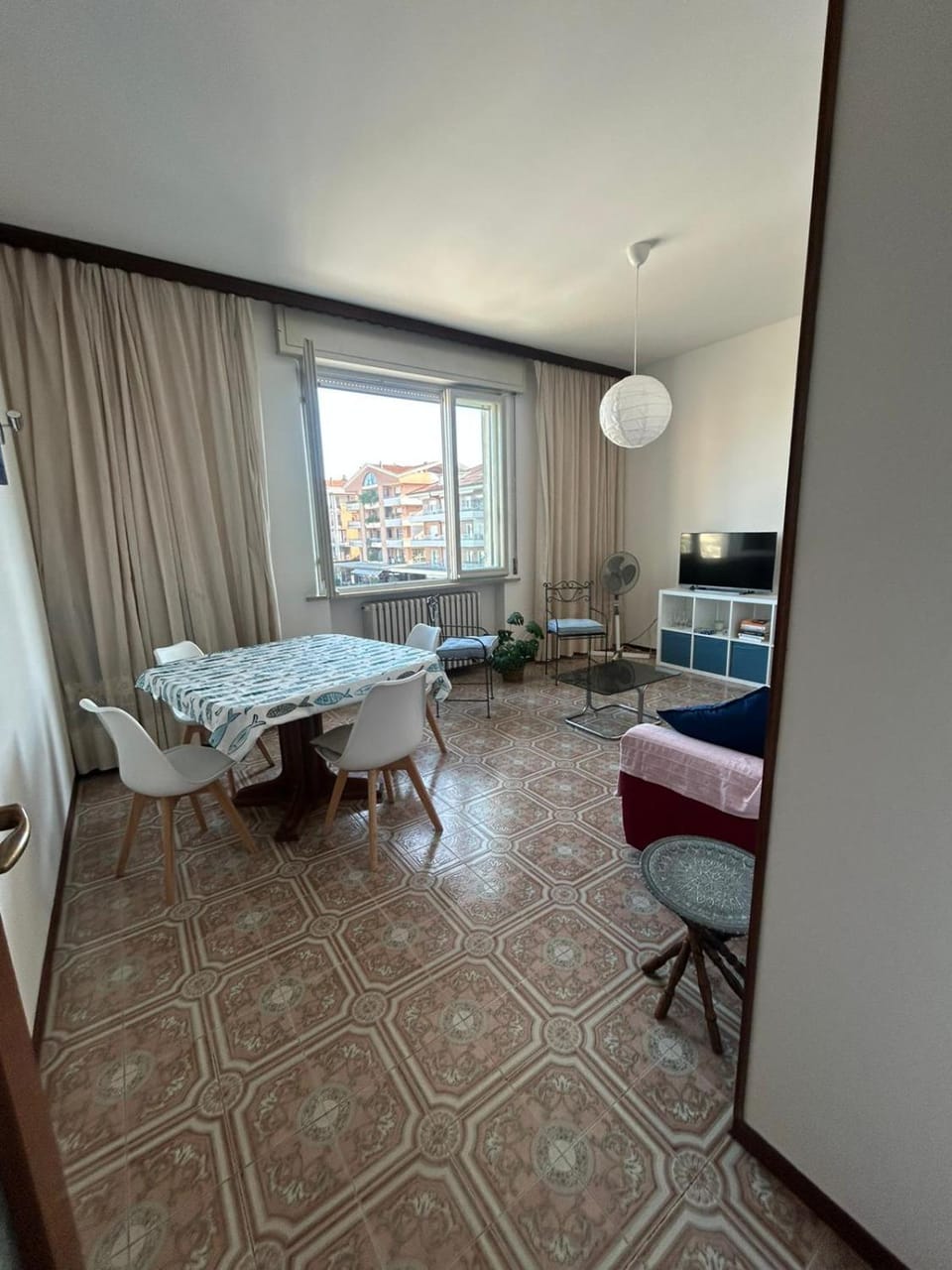 Photo of the whole room