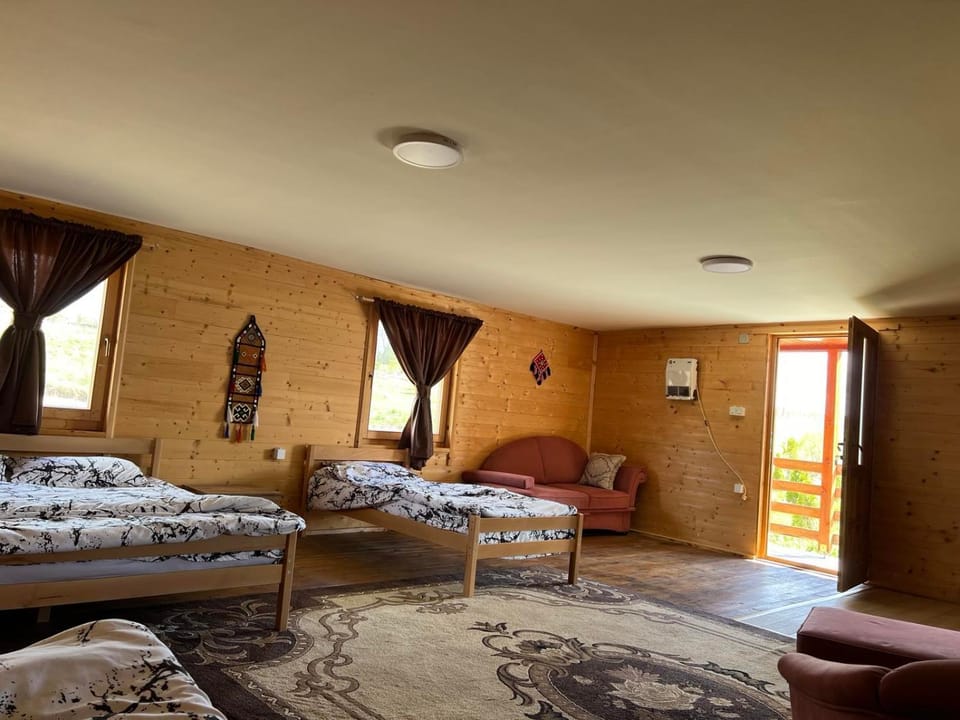 Bed, Photo of the whole room, Seating area, Bedroom