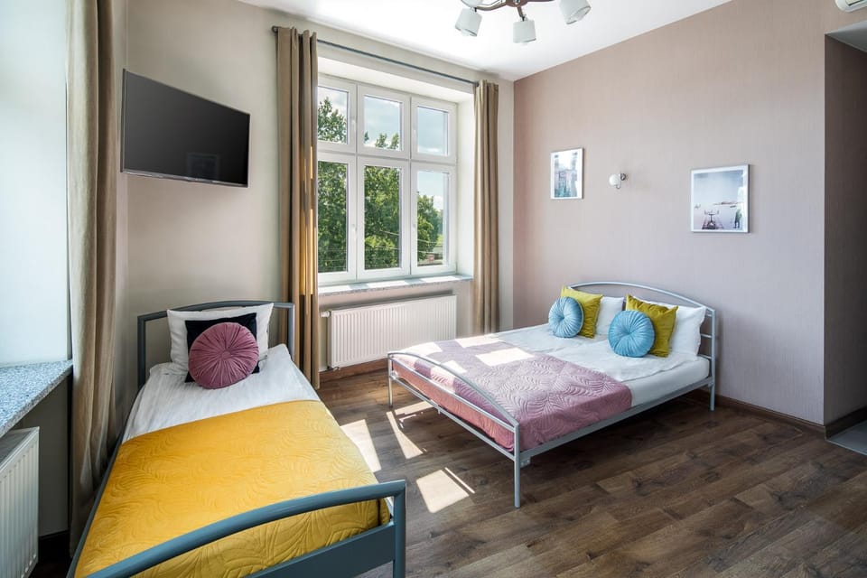 TV and multimedia, Photo of the whole room, River view