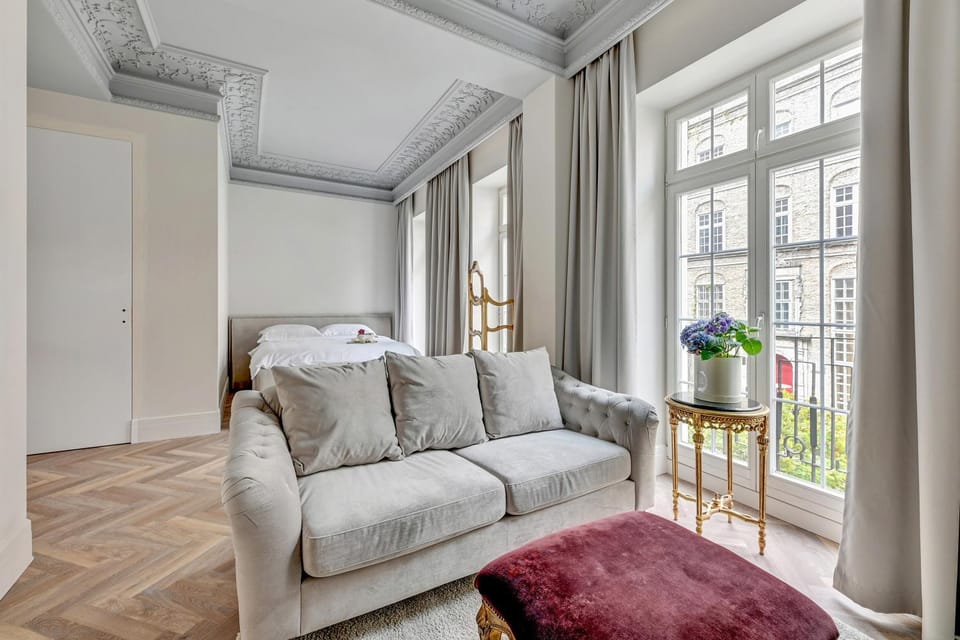 Bed, View (from property/room), View (from property/room), Living room, Other, Other, Photo of the whole room, Seating area, Bedroom, towels, towels