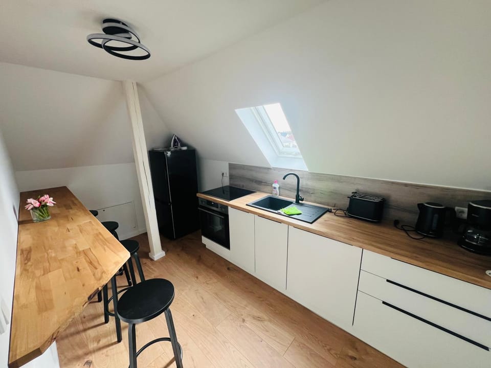 Dining area, pet friendly, toaster