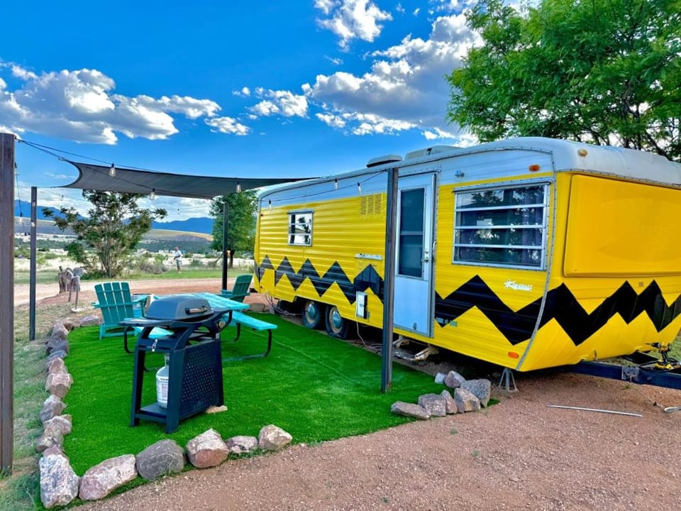 Starlite Vintage Resort Campground/ 
RV Resort in Colorado