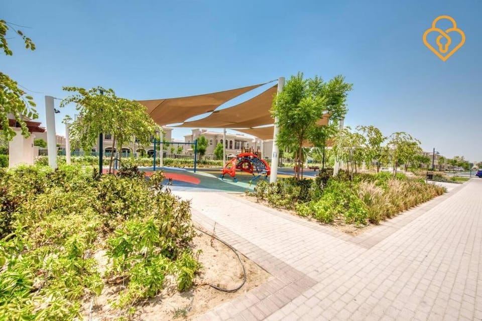 Keysplease Beautiful 3 B/R Villa With Garden, Serena Villa in Dubai