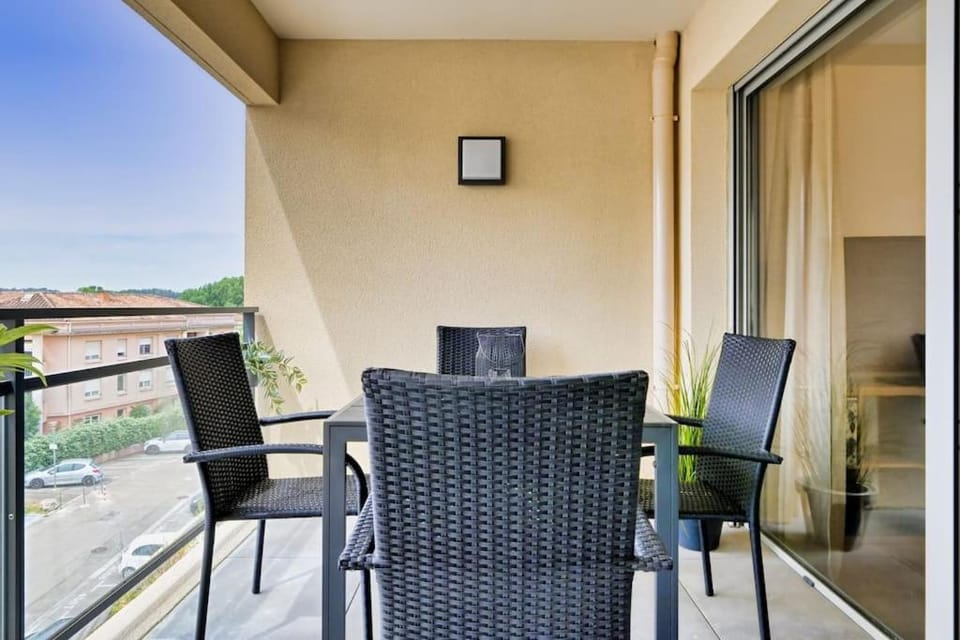 appartement idéalement situé sur aix en provence Apartment in Aix-en-Provence