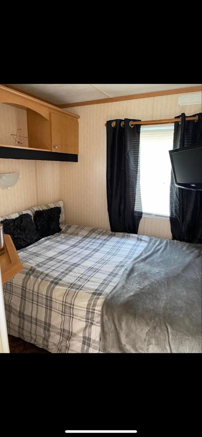 Dans van Campground/ 
RV Resort in Chapel Saint Leonards