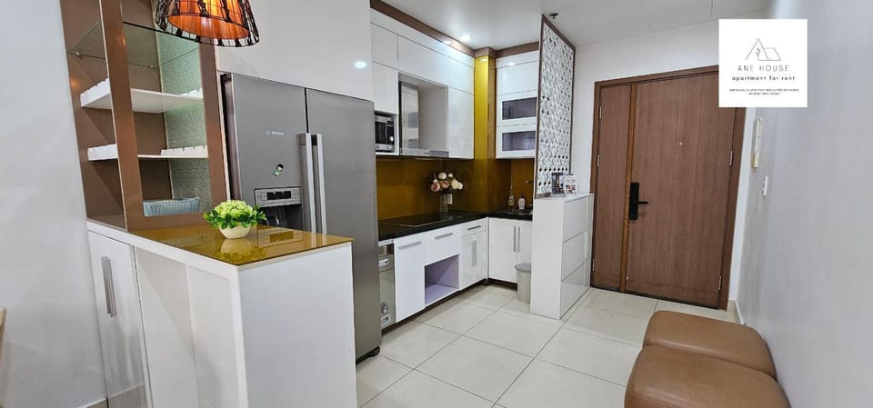 AnE House 2 - Spacious 2BR Apartment 69m2 - SHP Plaza - Hai Phong City Center Apartment in Laos