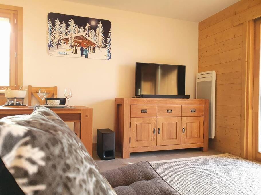 TV and multimedia, Living room, Seating area
