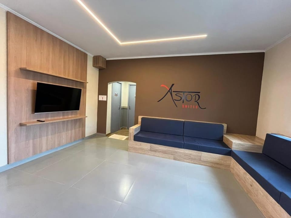 Communal lounge/ TV room