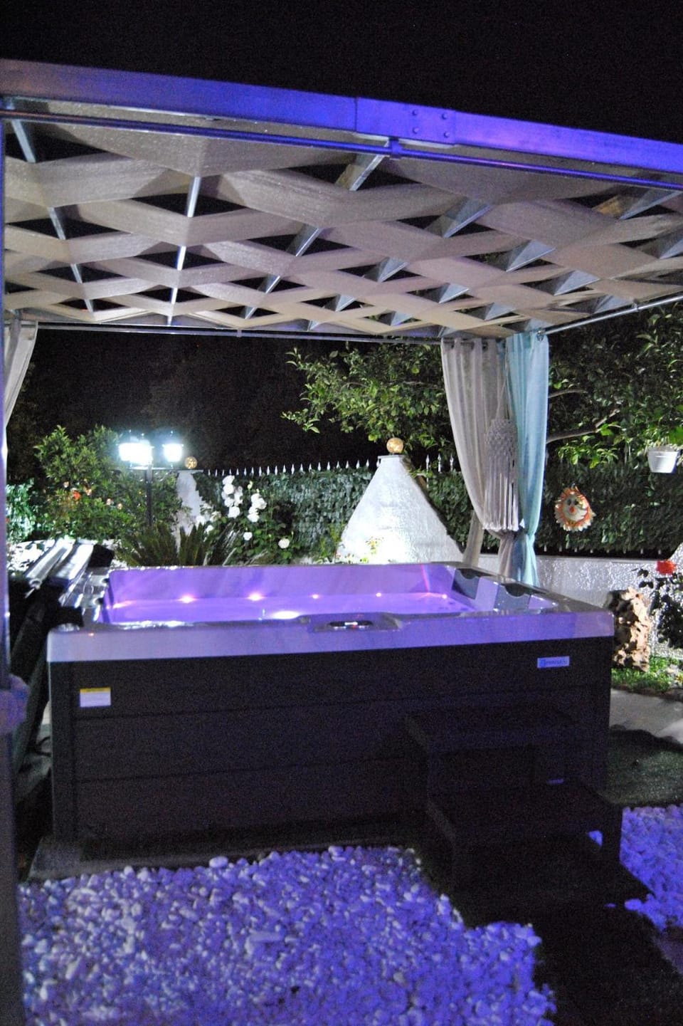 Night, Garden, Hot Tub