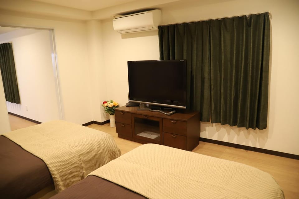 有朋ハウス302 Apartment in Osaka