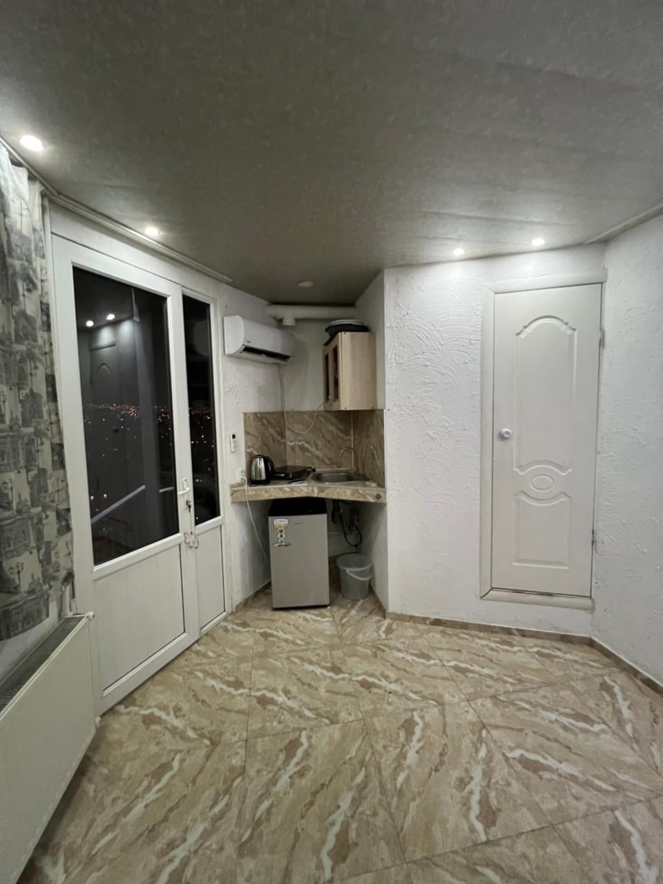 5th floor B Apartment in Tbilisi, Georgia