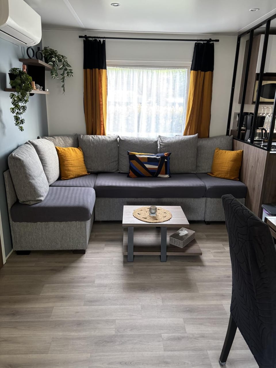 Property building, Living room