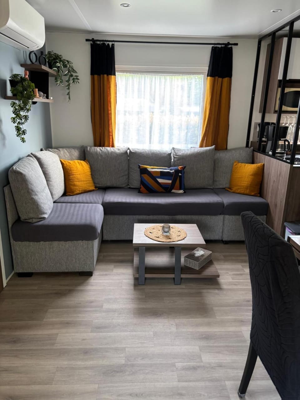 Property building, Living room