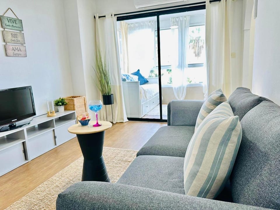 Estudio Pepa Luna Algarrobo Beach Apartment in Spain