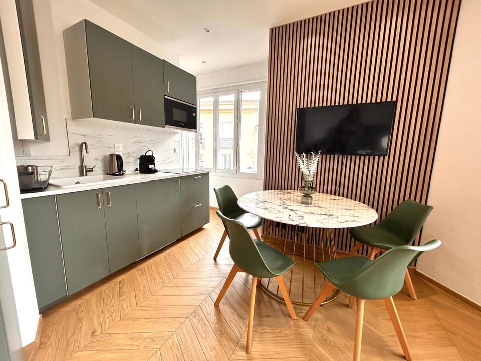 AmoreMio - 4 pers Neuf- Hyper centre - Terrasse Apartment in Saint-Raphael
