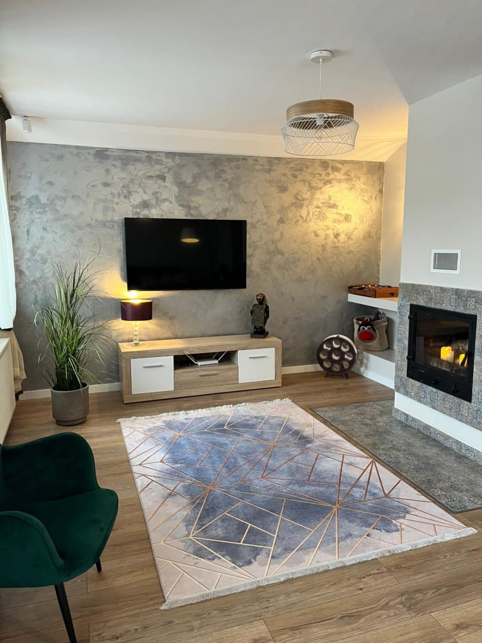 Living room, Seating area