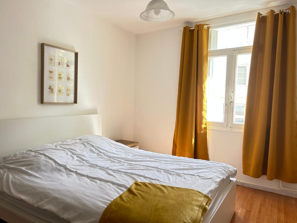 Dahlias- 6 pers Vrai tout à pied Apartment in Saint-Raphael