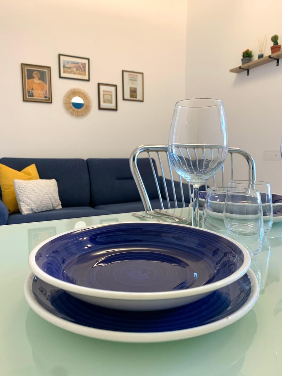 Living room, Dining area