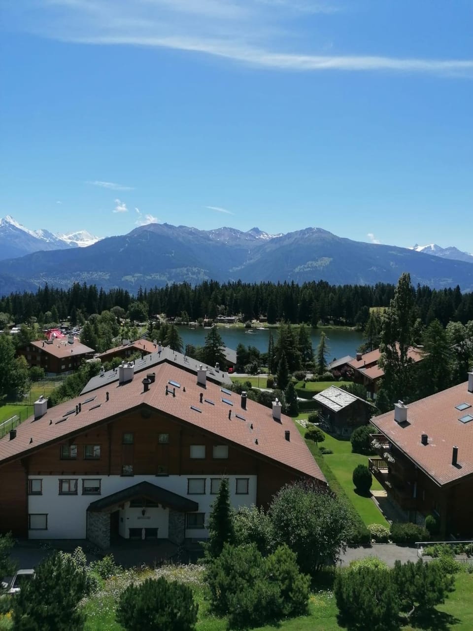 Magnifique attique avec vue sur le lac de la Moubra Apartment in Crans-Montana