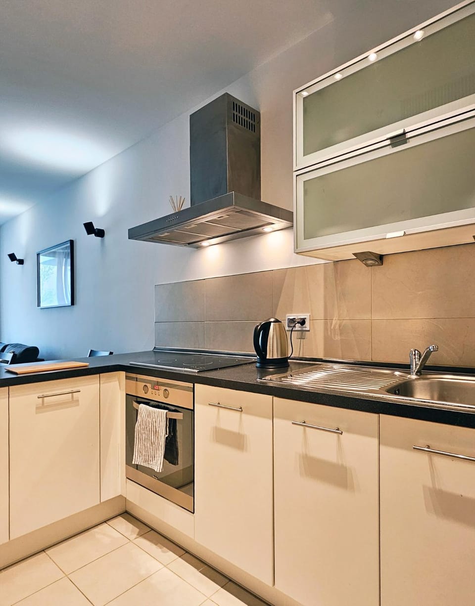Coffee/tea facilities, Kitchen or kitchenette, dishwasher, minibar, pet friendly, stove
