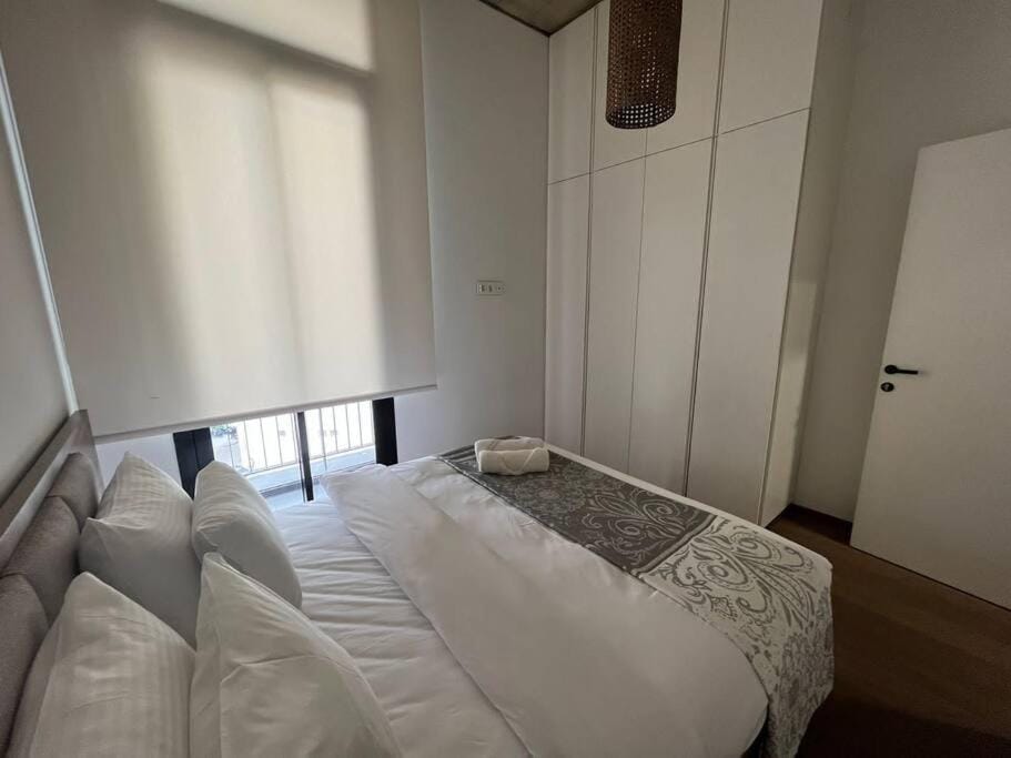 Bed, Photo of the whole room, Bedroom, towels, wardrobe