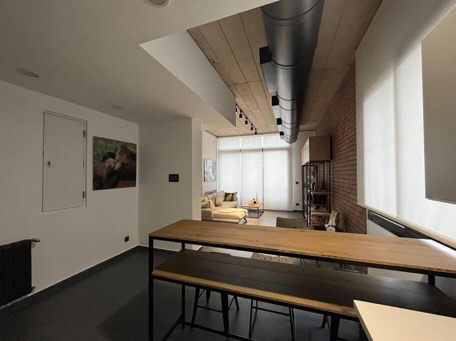 TV and multimedia, Living room, Dining area