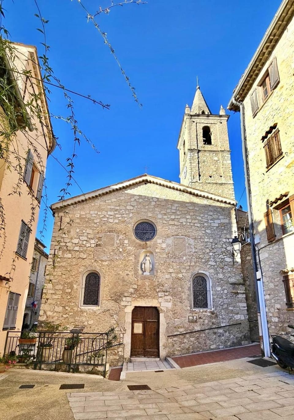 Charmant Studio Indépendant Le Broc avec parking privé Bed and Breakfast in Provence-Alpes-Côte d'Azur
