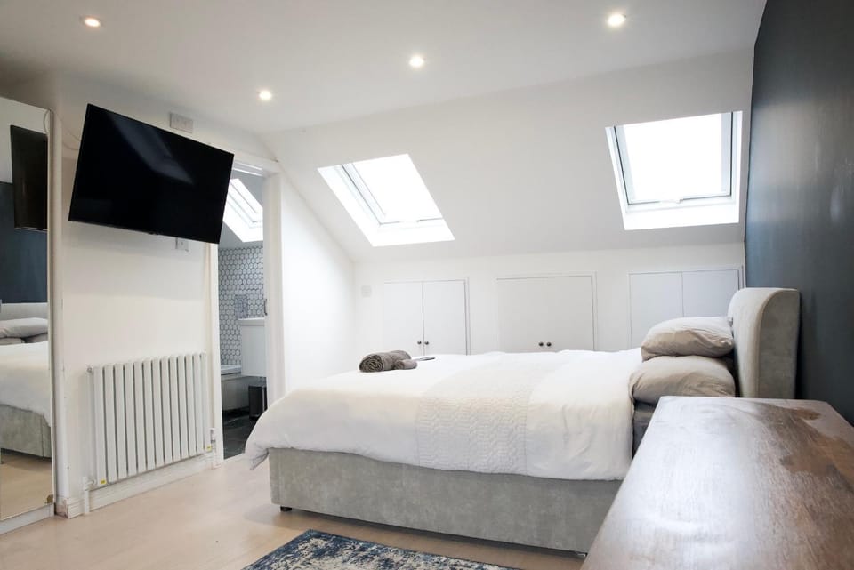TV and multimedia, Bedroom