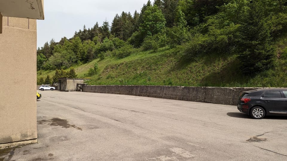 Natural landscape, Parking