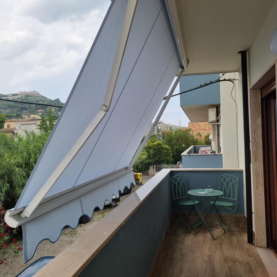 Natural landscape, Balcony/Terrace, Mountain view