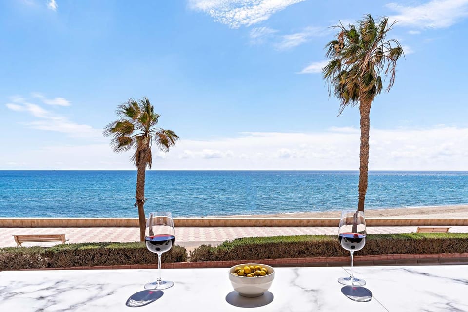 Nearby landmark, Day, Natural landscape, Balcony/Terrace, Beach, Sea view