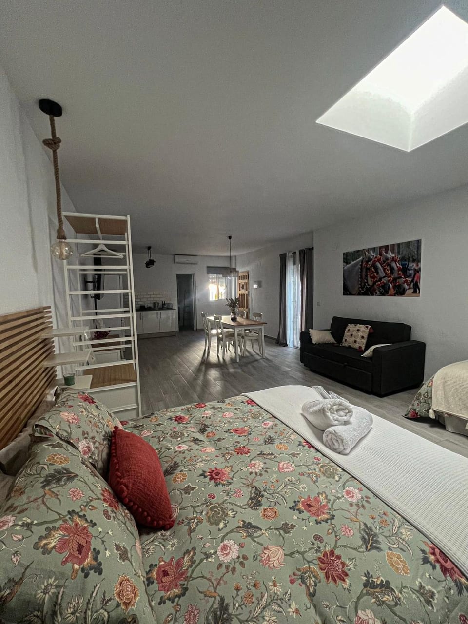 Photo of the whole room