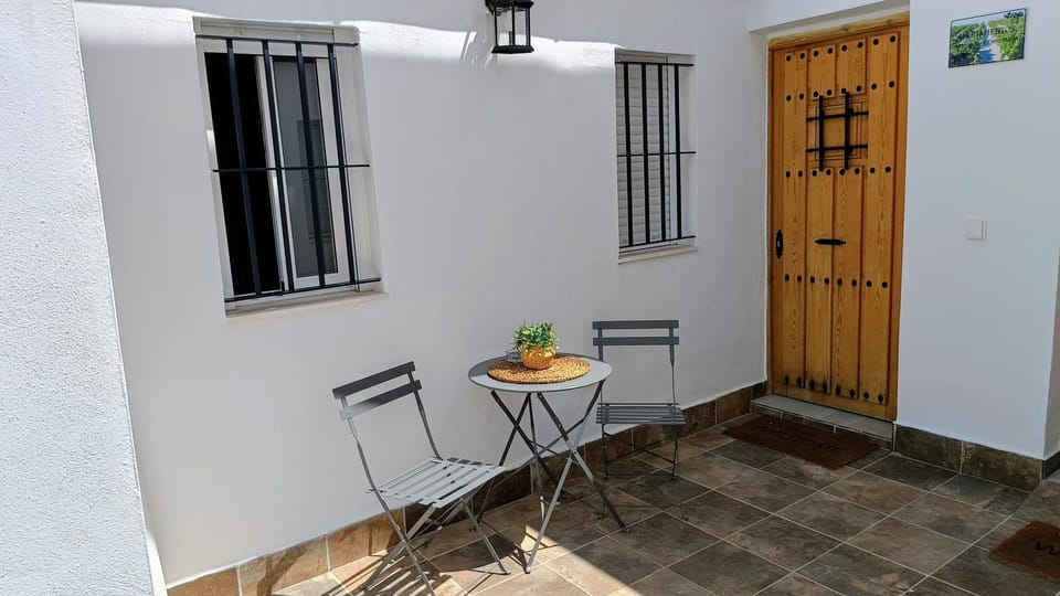 Patio, Balcony/Terrace
