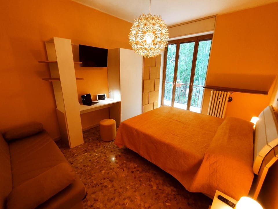 Mi affaccio sulla piazza Apartment in Milan