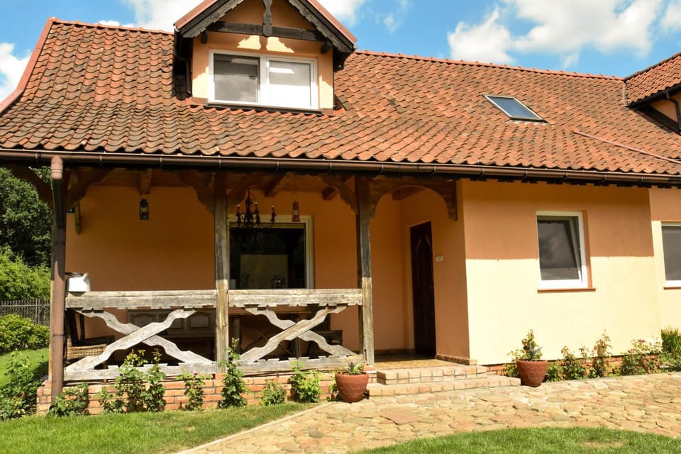 Property building, Day, Garden